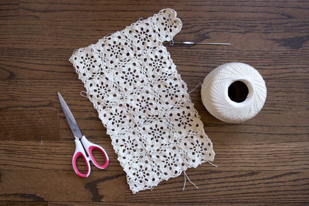 How to start crocheting a doily, doily, crochet needle, scissors, yarn