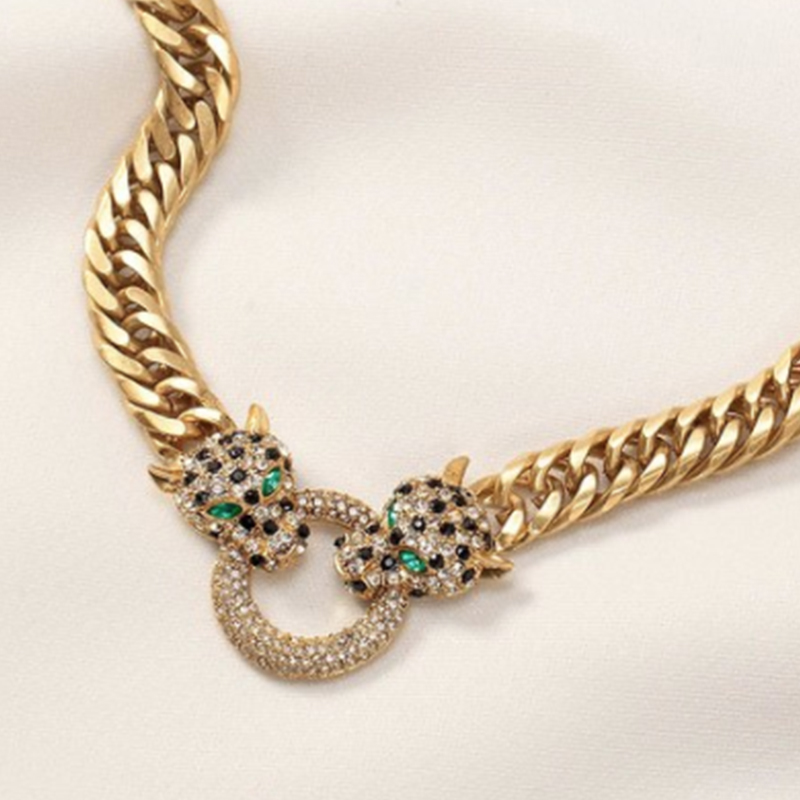 Wear it at any age volume 4
