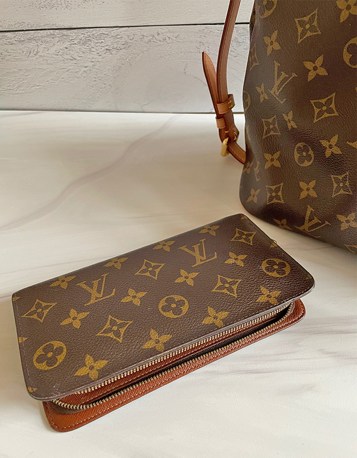 The RealReal Secondhand Shopping