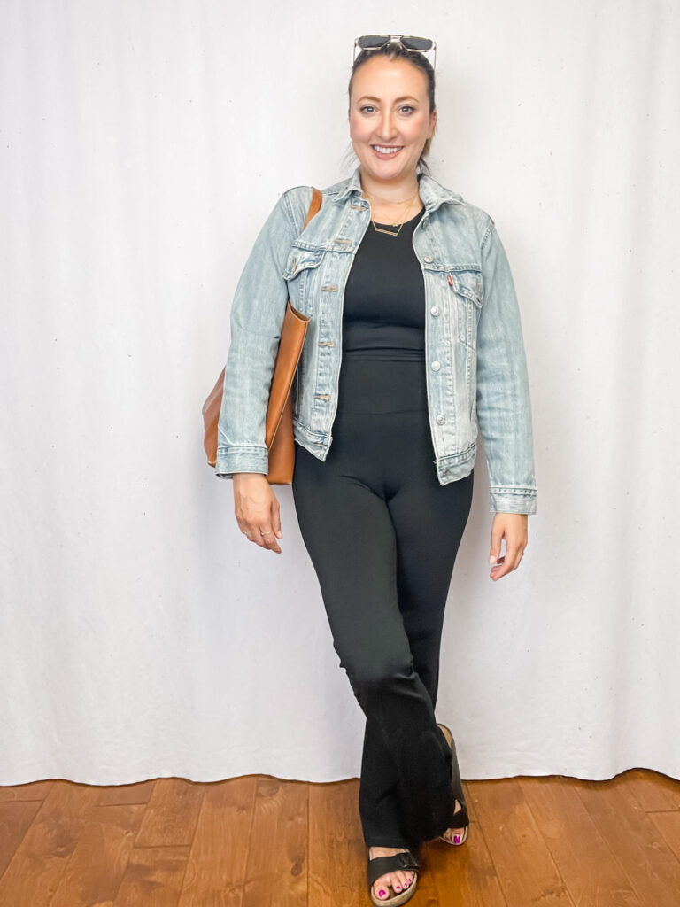 Jen of the Harper Girls wearing slit flare leggings from American Eagle.
