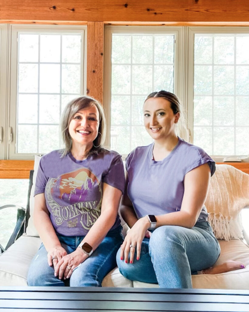 The Harper Girls wearing Veri Peri