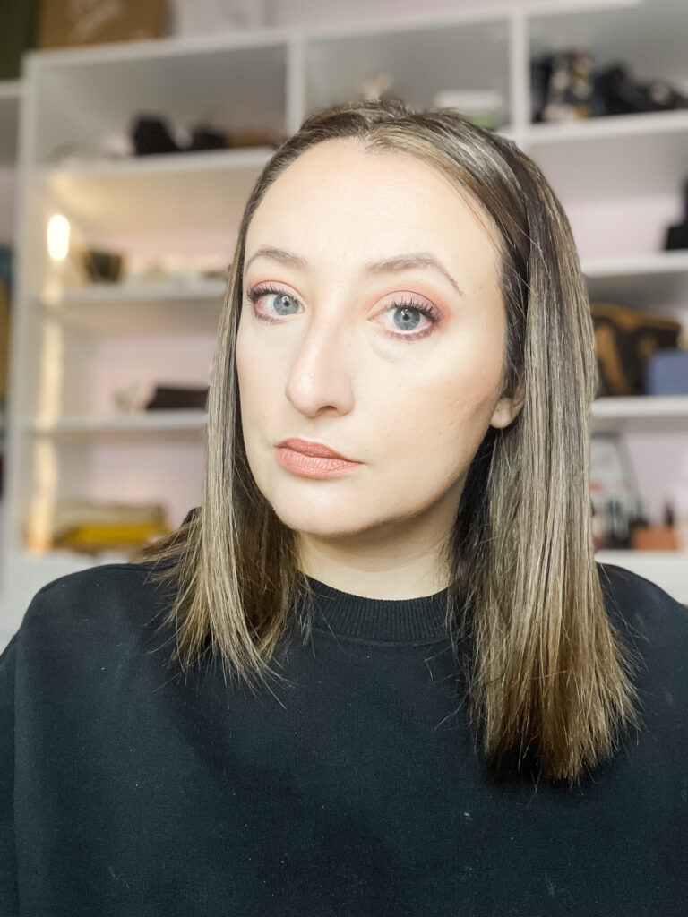 Jen of The Harper Girls showing an alternate smokey eye