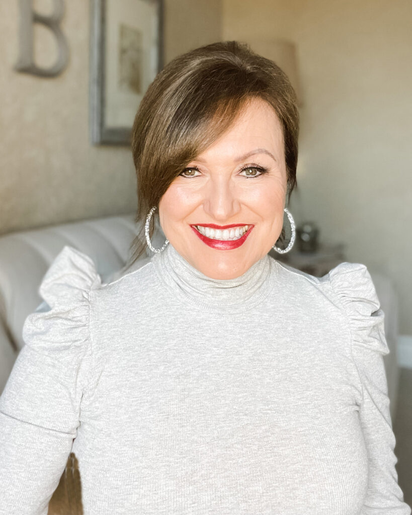 Woman wearing silver and gold