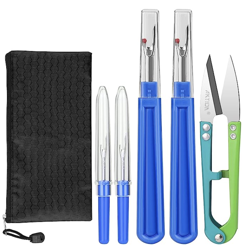 Seam ripper for tags on jeans